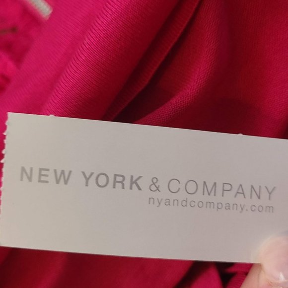 Fuchsia Lace Blouse - Picture 12 of 12